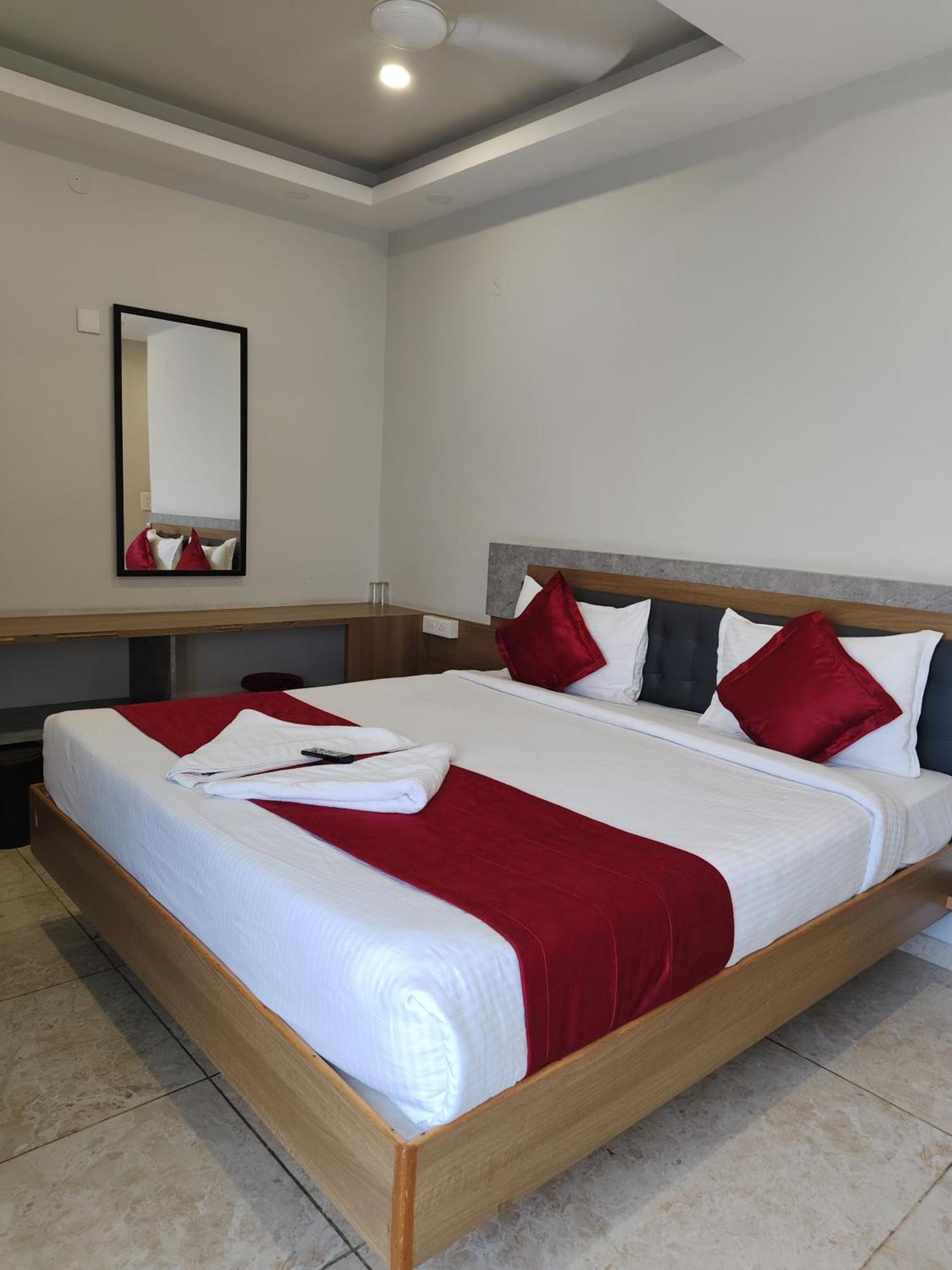 Classio Residency Pondicherry Exterior foto